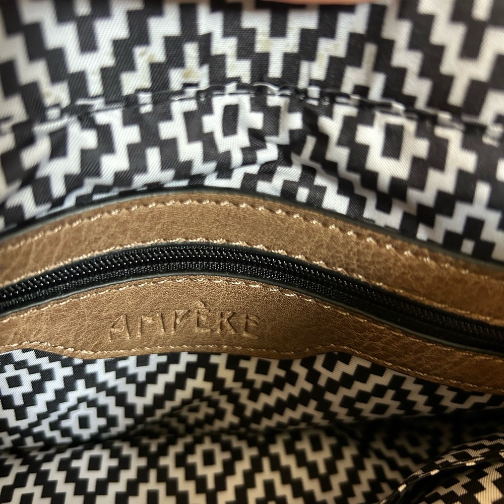 Ampere Vegan Leather Shoulder Bag - Picture 11 of 12